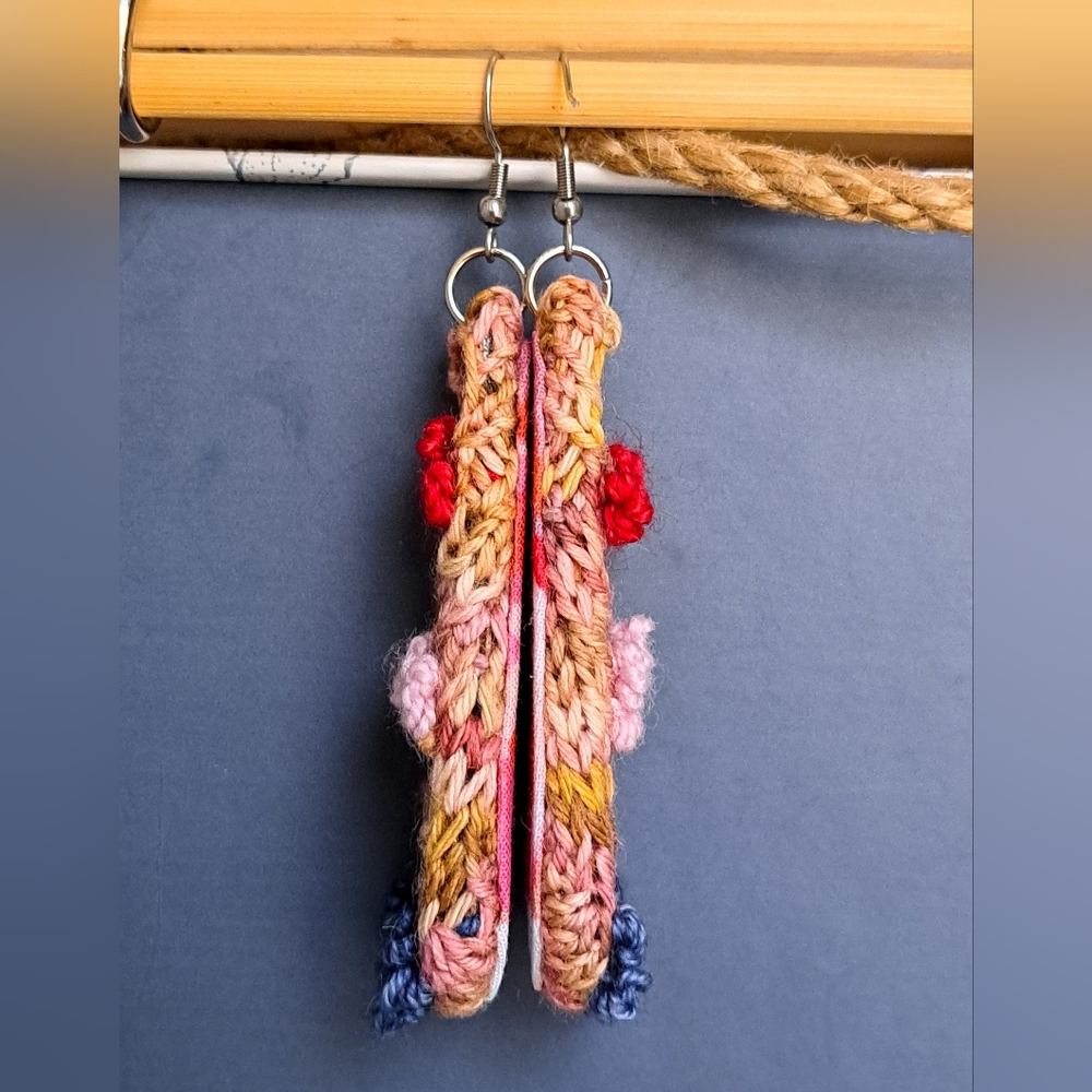 Teardrop Hand Knitted and Embroidered Earrings with Dry Flowers Colorful Cotton - Picture 10 of 16